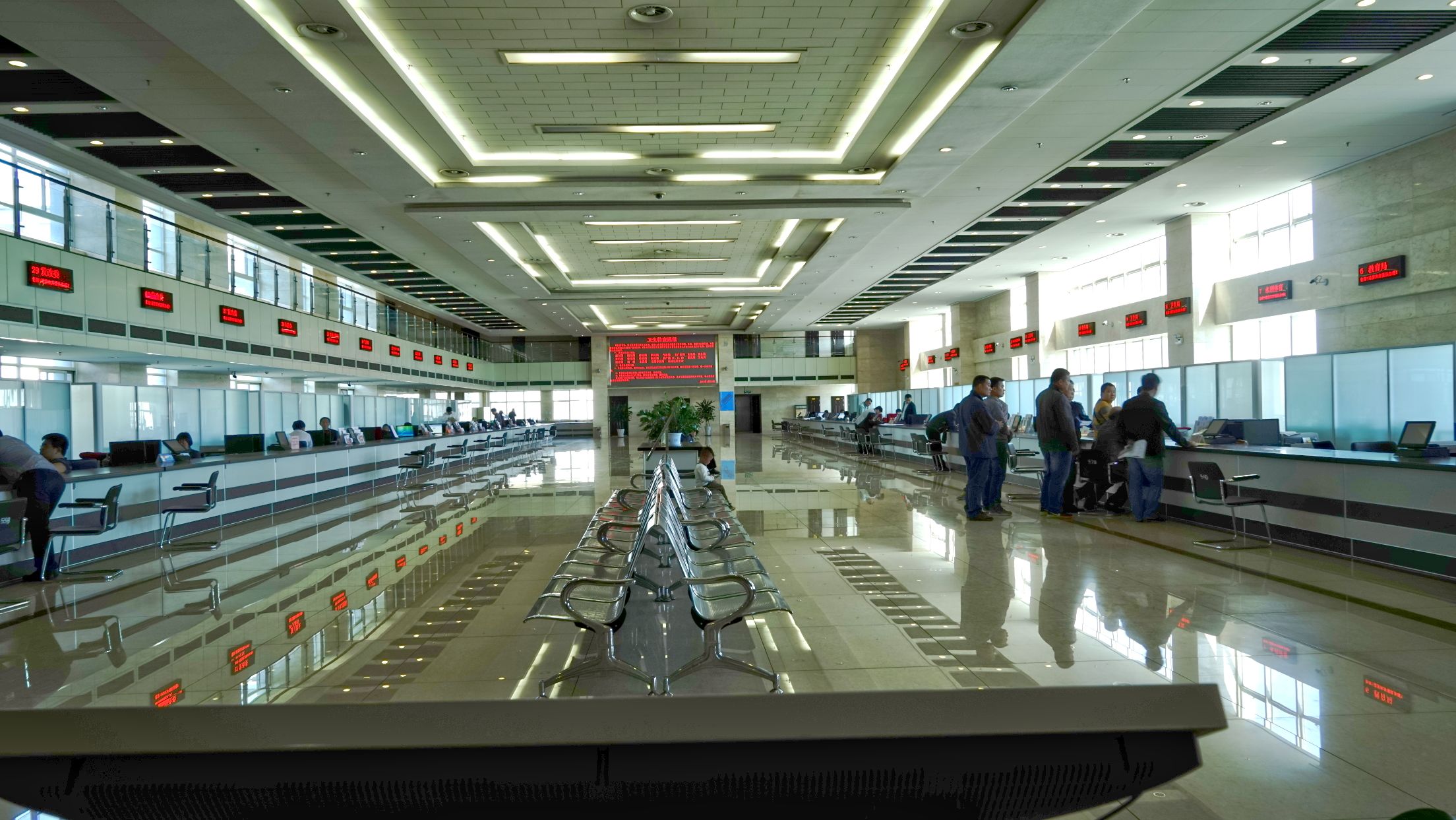 “大方縣新政務(wù)服務(wù)大廳裝修設(shè)計”正式啟動